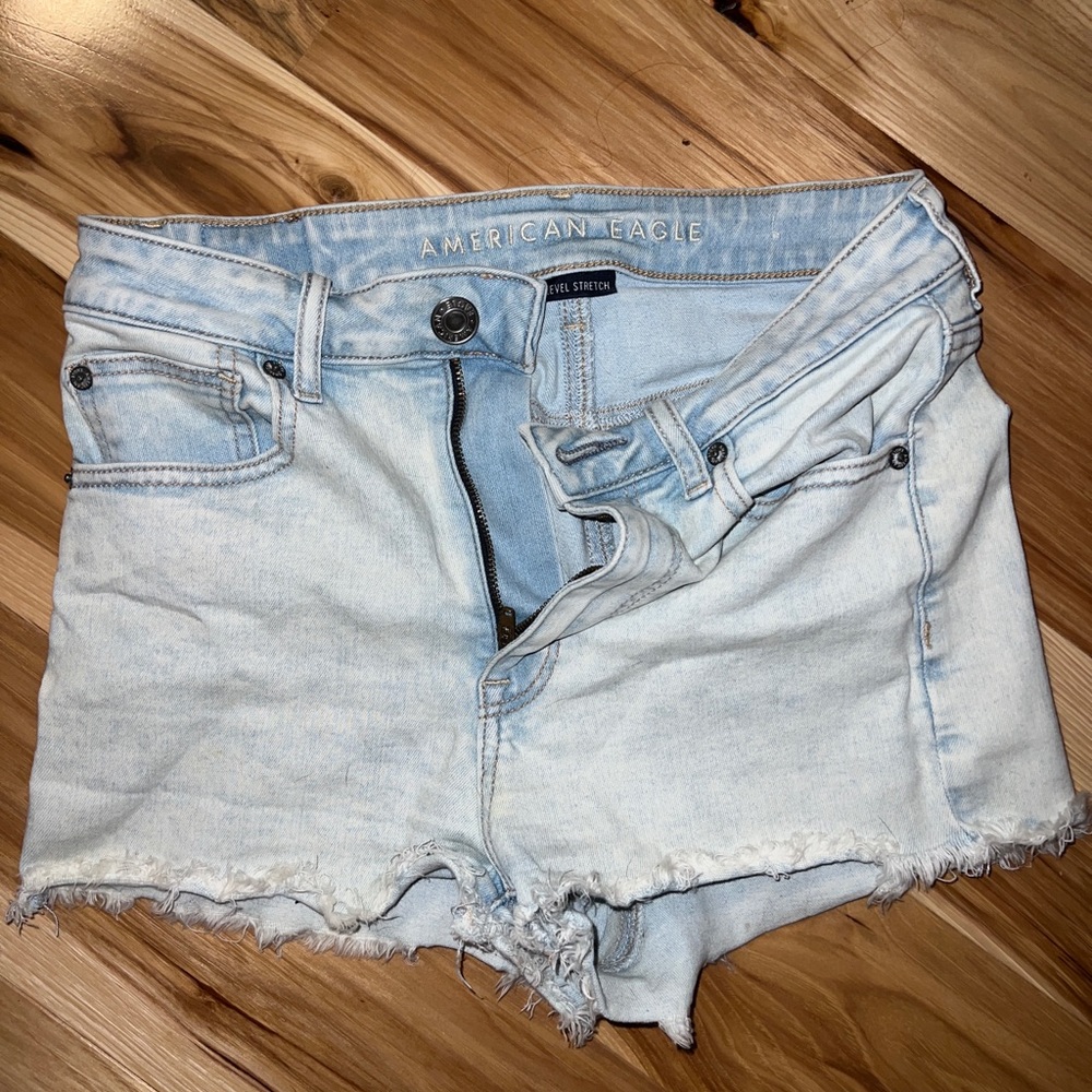 American eagle size 6 Jean shorts